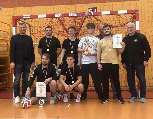 obrazek }{waturniej Halowej Piłki Nożnej OSP Gminy Opatówek  wiecej