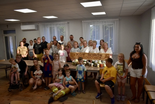Zdjęcie do aktualności: Wyjątkowe popołudnie w Borowie - tradycja, wiedza i strażackie atrakcje wiecej